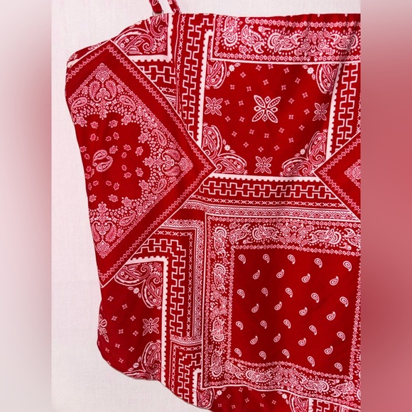 No Boundaries Red Bandana Print Camisole - Picture 2 of 7